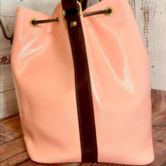 Louis Vuitton Petite Noe custom painted - Picture 9 of 16